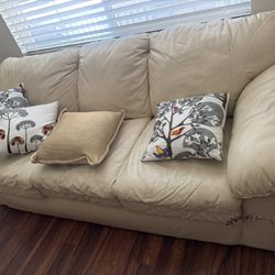 Couch and Love Seat w/ Ottoman 
