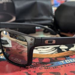 Oakley Holbrook Sunglasses 