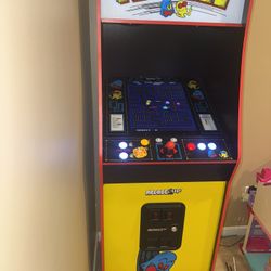 Pac-Man 