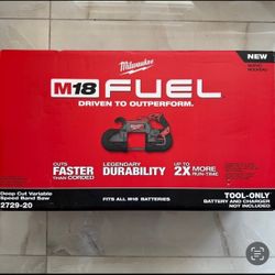 Milwaukee New Compact Band Saw M18 Fuel 