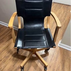 Desk Chairs 