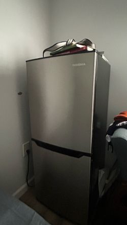 Insignia Mini Fridge