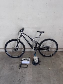 2013 Specialized Stumpjumper 29er mountain bike w/parts