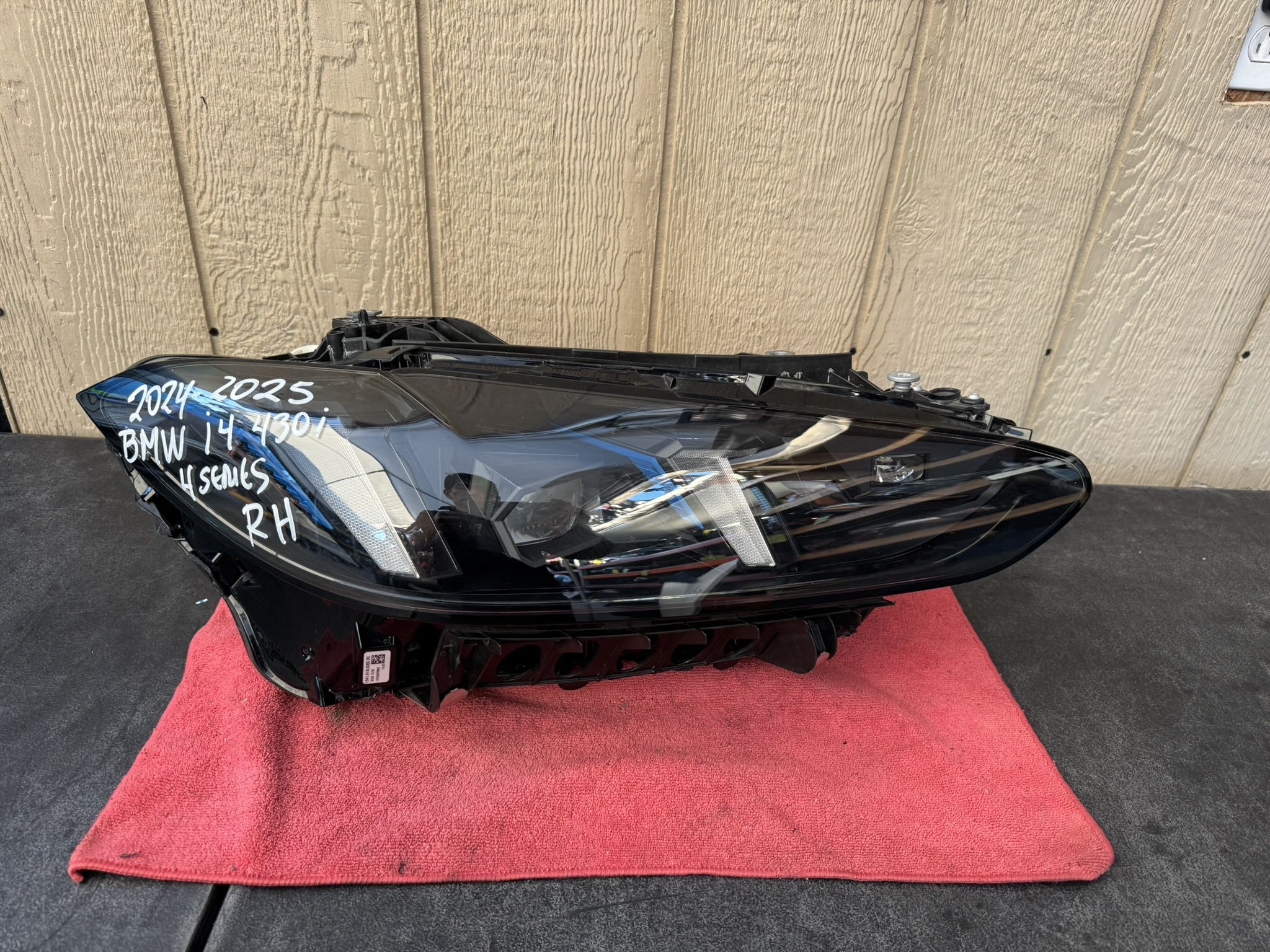 2024 2025 BMW i4 430i 4 SERIES RIGHT SIDE HEADLIGHT OEM USED