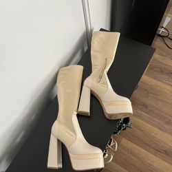 Chunky Heel Boots Cream