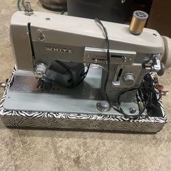 White Brand Sewing Machine 