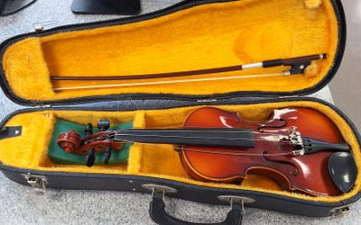 Nagoya Suzuki 220 With Case