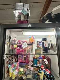 Starting at $2.00 and up Toys & Collectibles for Sale | Cases 85 & 86