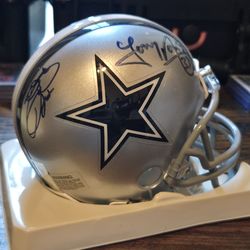 Mini helmet signed by Aikman,  Emmitt,  Staubach and Dorsett