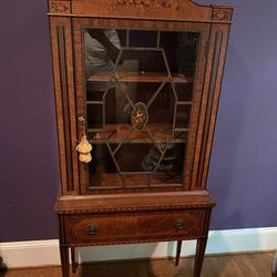 Antique And Vintage Furniture 