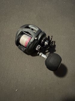 Okuma Komodo 471 salt water casting fishing reel.