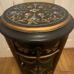 Beautiful Wood Table 