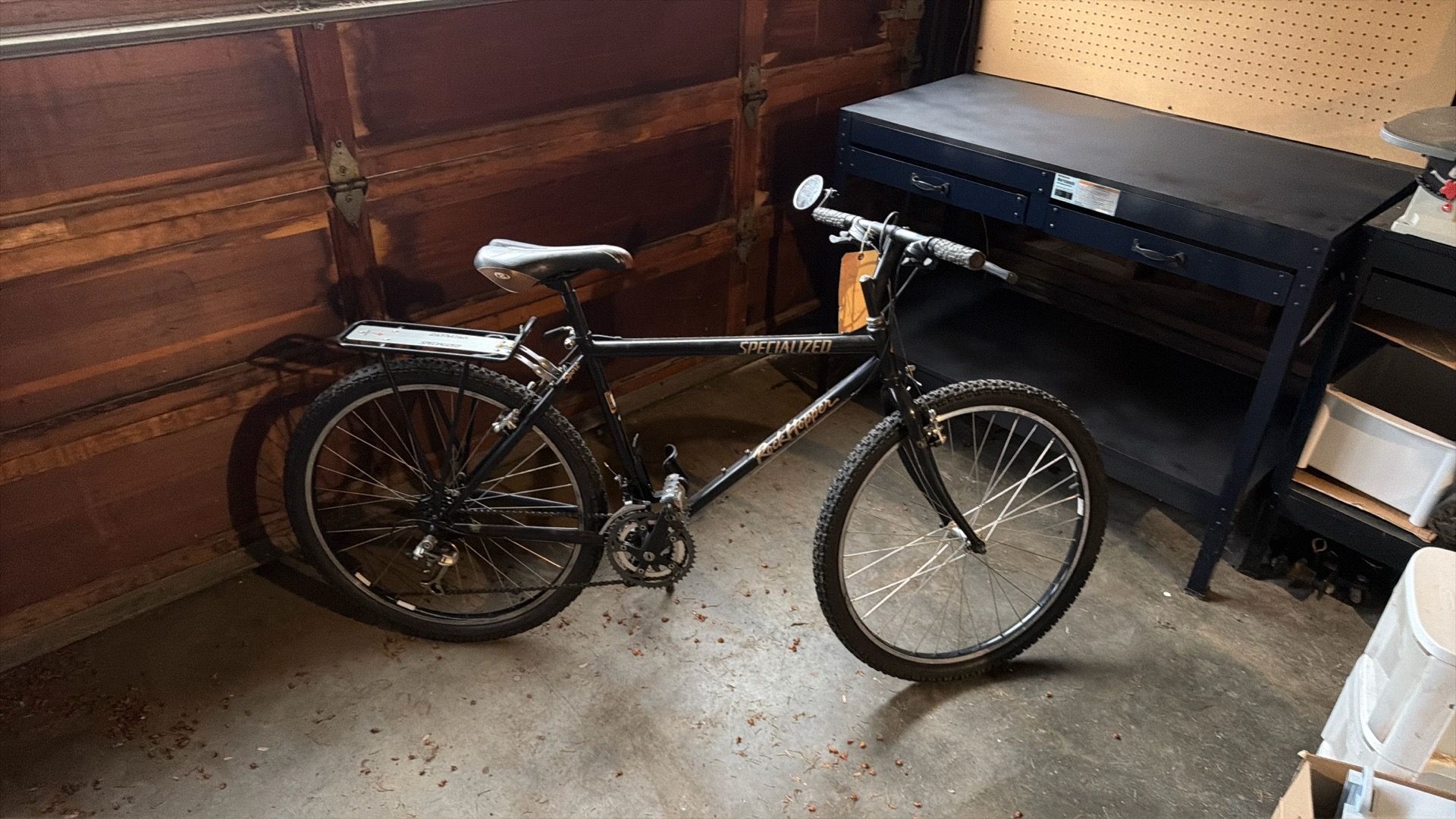 Specialized mountain bike – rock hopper
