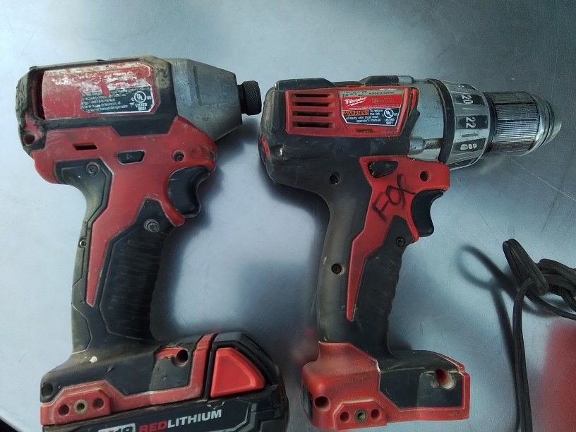 Milwaukee M18 Impact Wrench And Drill Combo