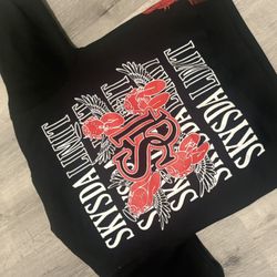 SKYS THE LIMIT ( SDL ) LONG SLEEVE SWEATER