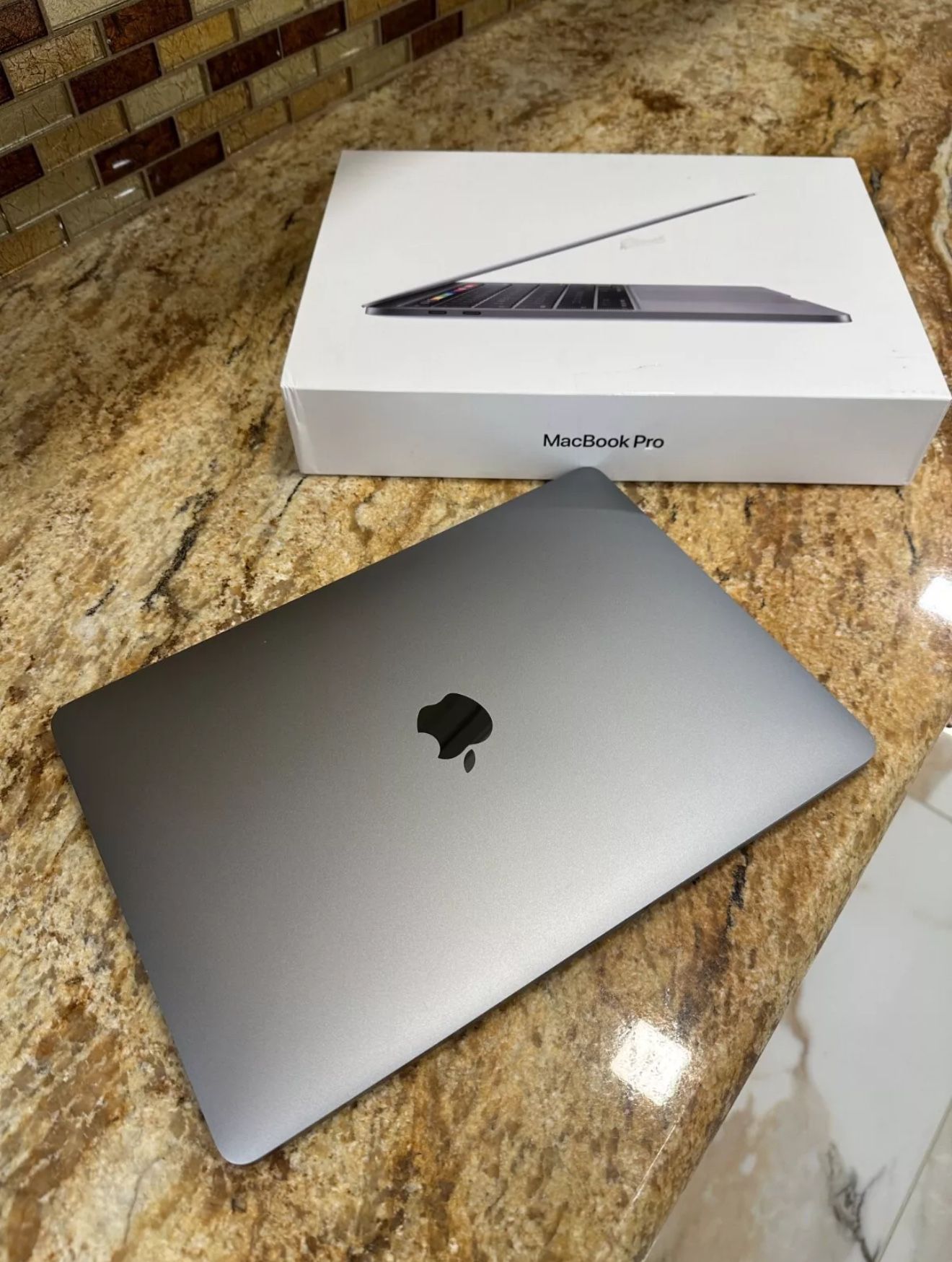 Apple Macintosh Repair/ IT Service