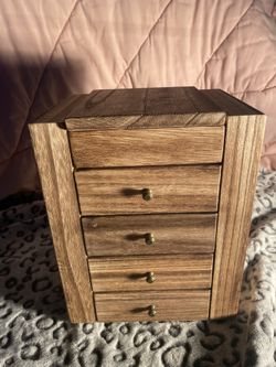 JEWLRY BOX WOODEN
