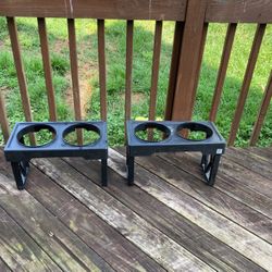 2 Elevated Dog Stands
