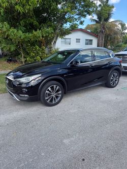 2017 Infiniti Qx30