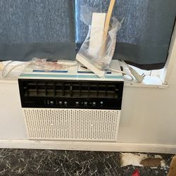 Window AC Air Conditioning Unit