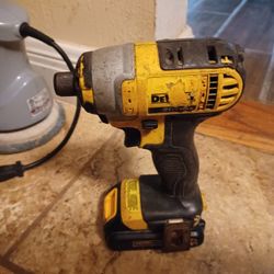 Drill  Dewalt