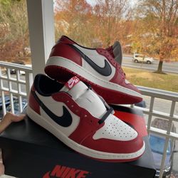 JORDAN 1 LOW CHICAGO BRAND NEW SZ11 & 10.5