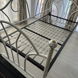 Single Bed - Princess Bed