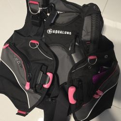 Woman Diver Vest