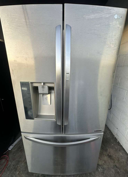 LG Stainless French Door – Clean, works great, priced to move