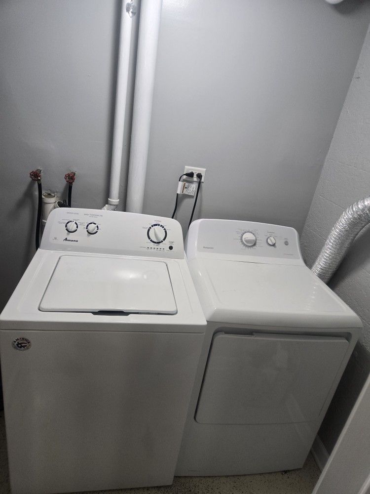 Washer And Gas Dryer 