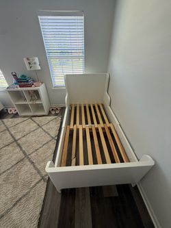 Free twin size ikea bed