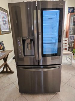 LG French Door Refrigerator with InstaView