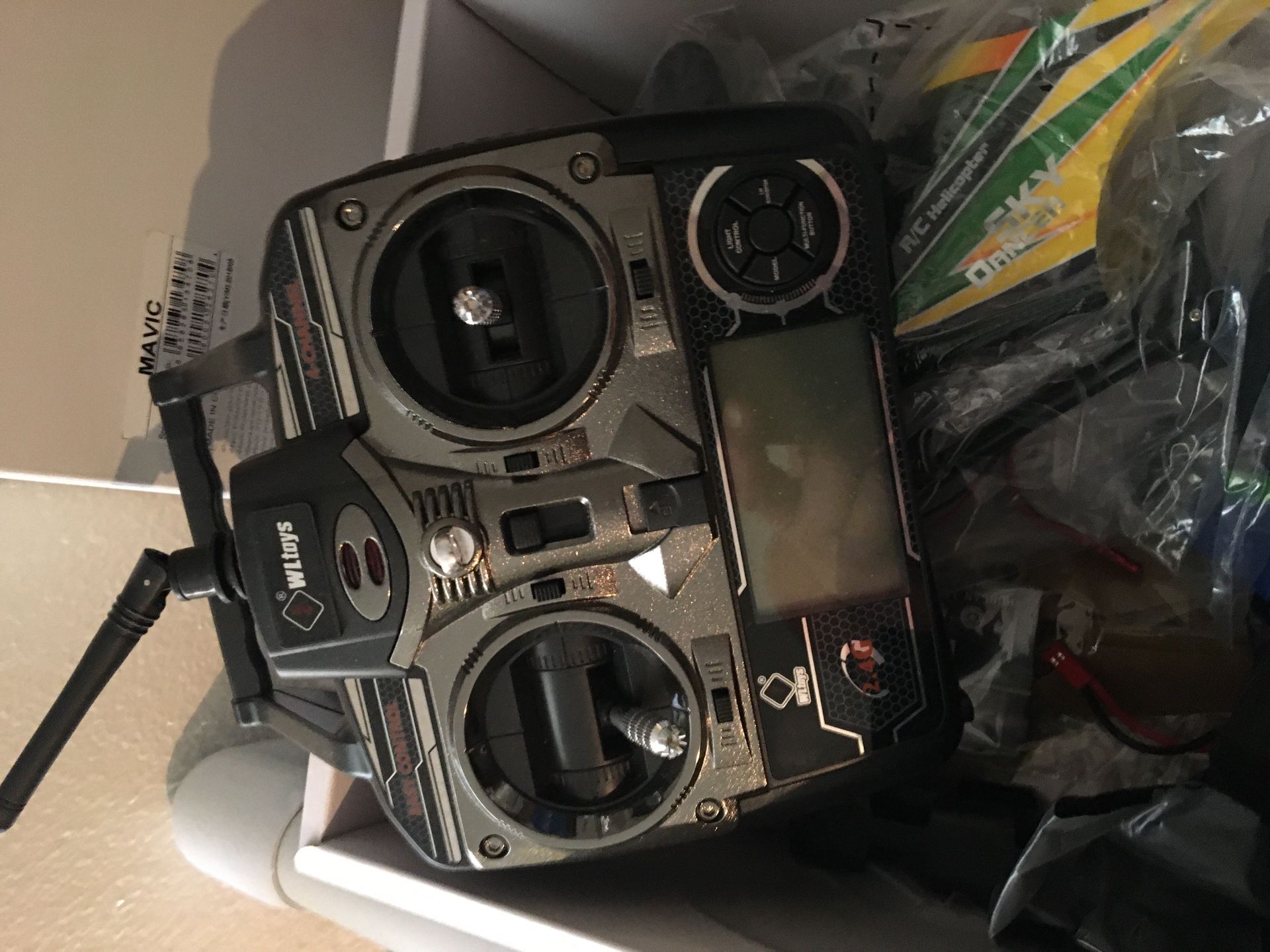 Hubs can 4xp. Sky dancer Heli 4 channel