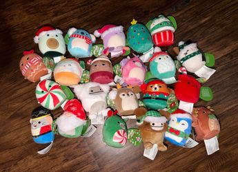 Christmas mini Squishmallows (22 ct)