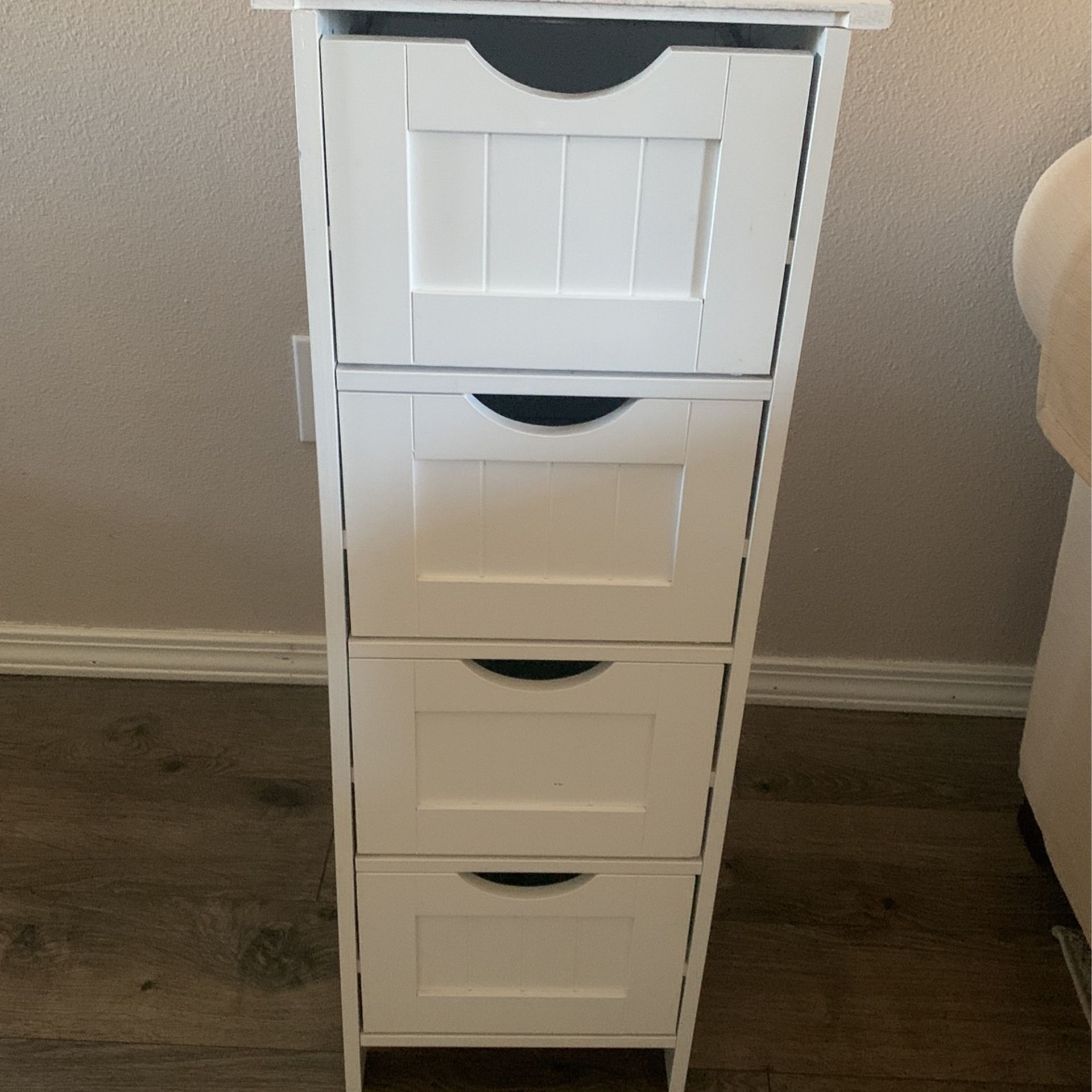 Bathroom Floor Storage