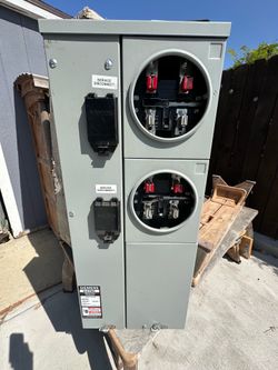 Siemens 2 Meter Main 200 Amp Electric Panel - WEP2211 Two X 125A