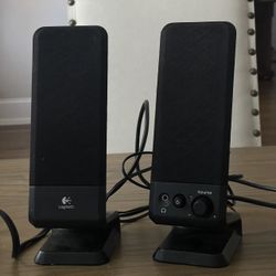 Logitech R-10 Speakers S-0152A1 Plug & Play Great Sound