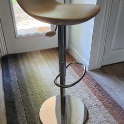 1 Modern Bar Stool