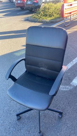Desk chair. Pick up. E.  Side. Tacoma