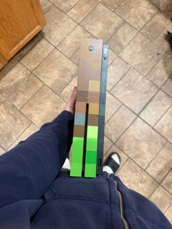 Xbox One  S Minecraft Limited Edition Console