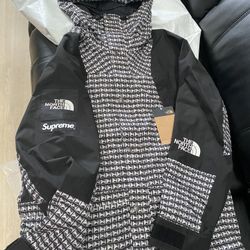 Supreme North Face Studded Jacket