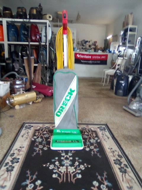 Commercial Vacuum Cleaner