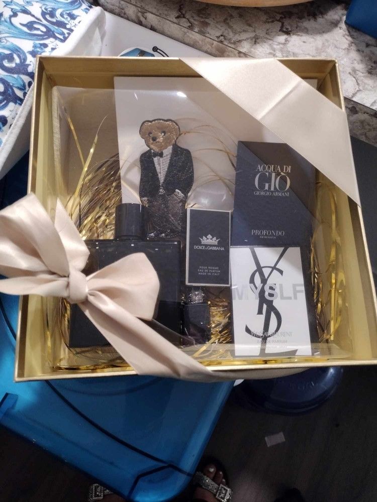 Gift Boxes With Perfume OR Cologne 