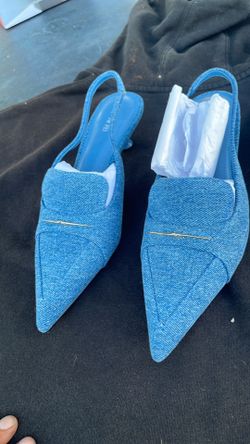 JE PEI Soft  Padded Kitten Heel Pumps in the blue denim