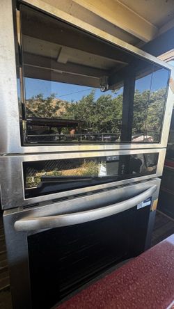 Oven and microwave wall