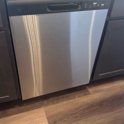 Brand New GE Dishwasher Stainless Steel 