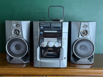 Vintage Sony Stereo System