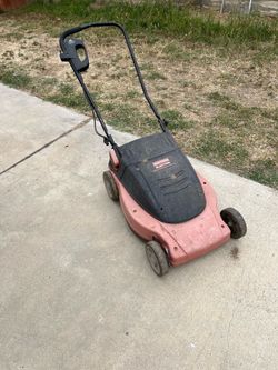 Electric lawn mower