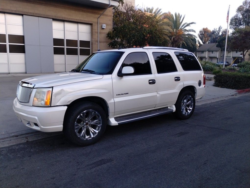 2005 Cadillac Escalade