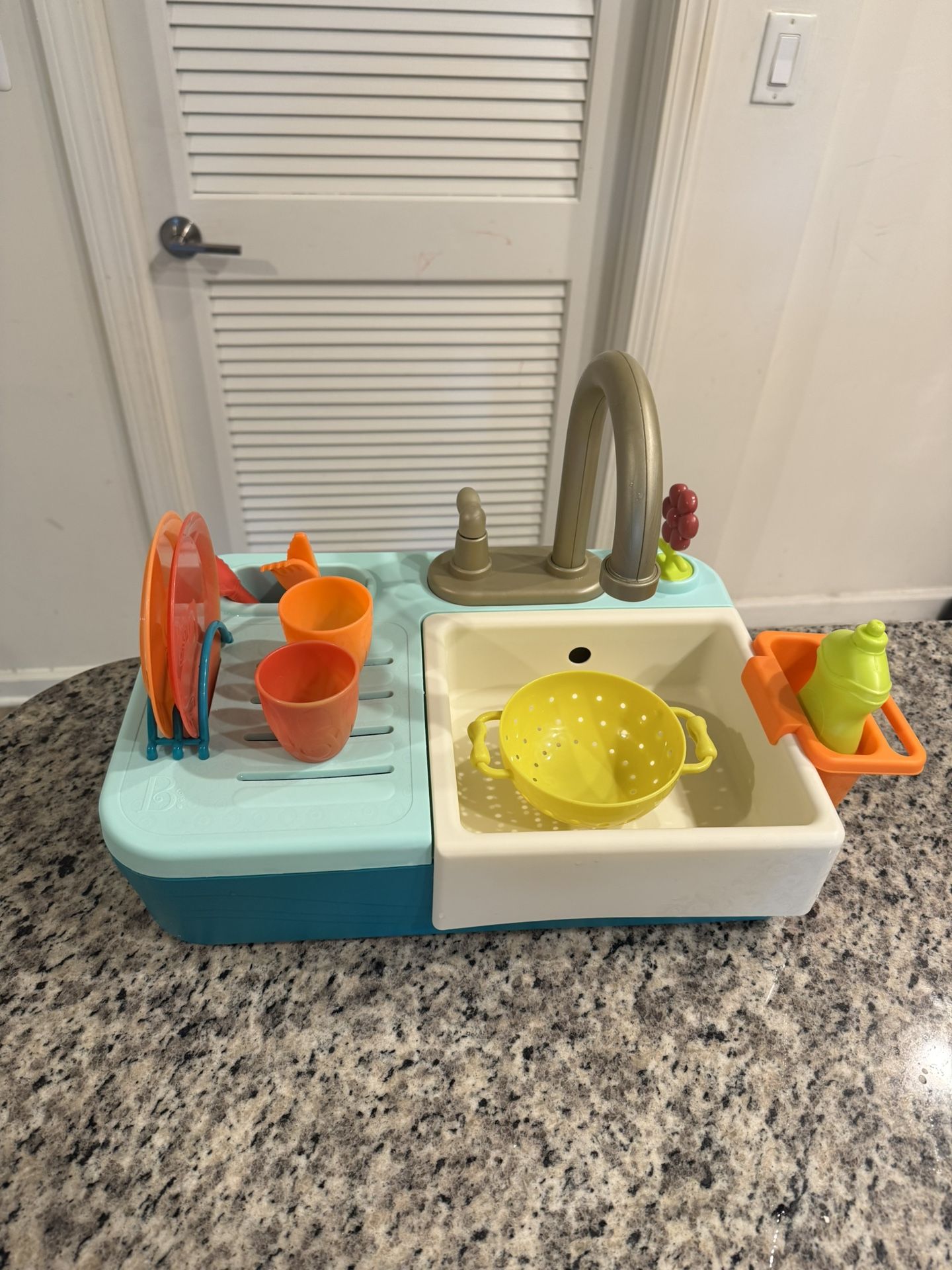 Toddler Sink Toy With Running Water 